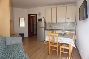 Intimate studio by the beach - Beahost